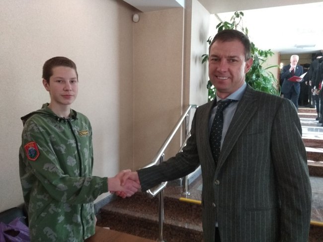 Воспитанников Находкинского спецназа наградили грамотами «Отличник патриотической и военно- спортивной подготовки».
