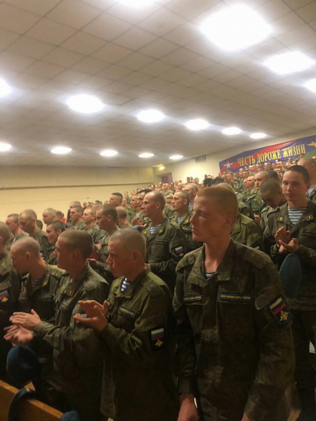В 83 бригаде ВДВ г. Уссурийске Боевое Братство Приморского Края организовали концерт группы Ростов.
