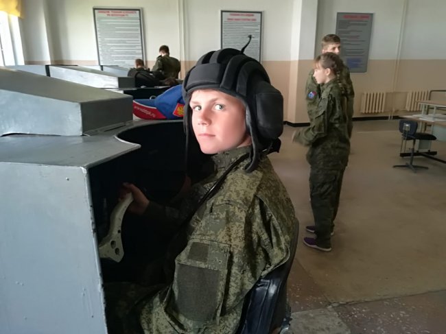 Делегации детей Приморья побывала в воинской части г. Коврова