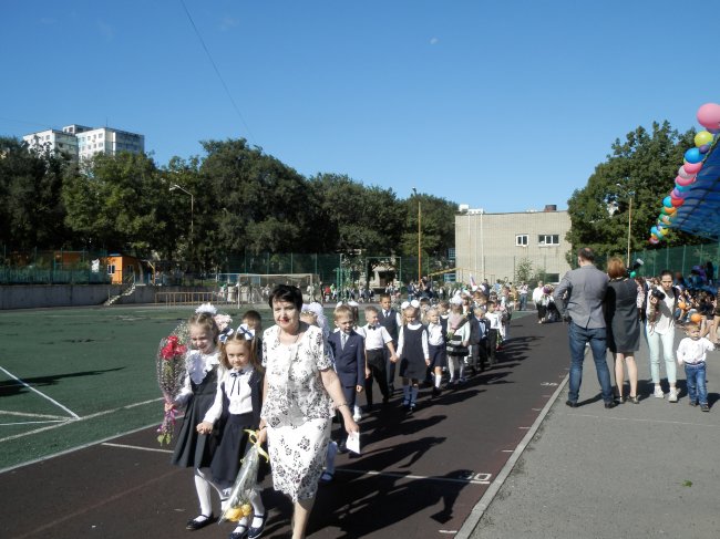 ПКО ВООВ «Боевое Братство» поздравила школьников Владивостока с 1 сентября