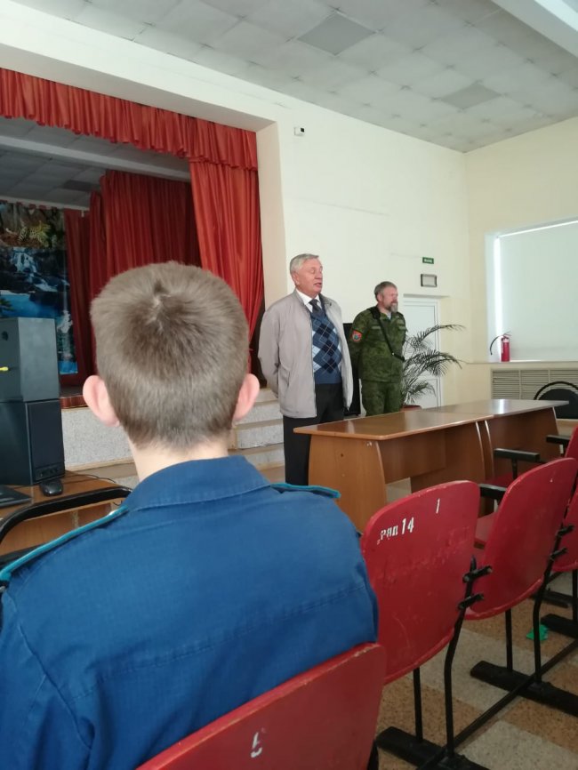 В СОШ №25 «Гелиос» города Находка, местным отделением ПКО ВООВ «Боевое Братство» была проведена встреча с кадетскими классами