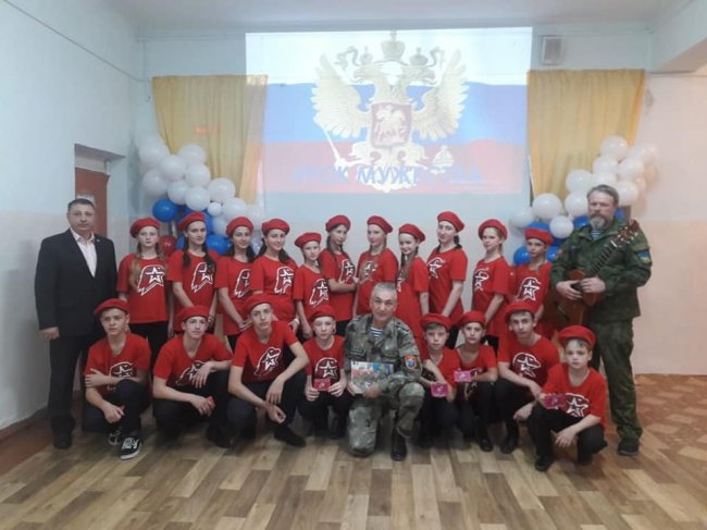 Боевое братство приморского края в г Уссурийск, в СОШ 134 провели урок мужества.